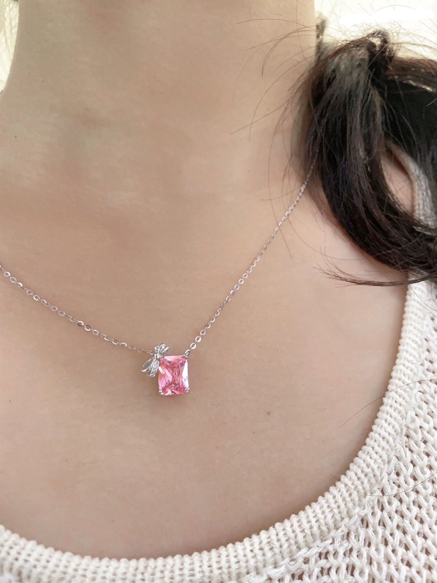 ジルコンペンダントネックレス