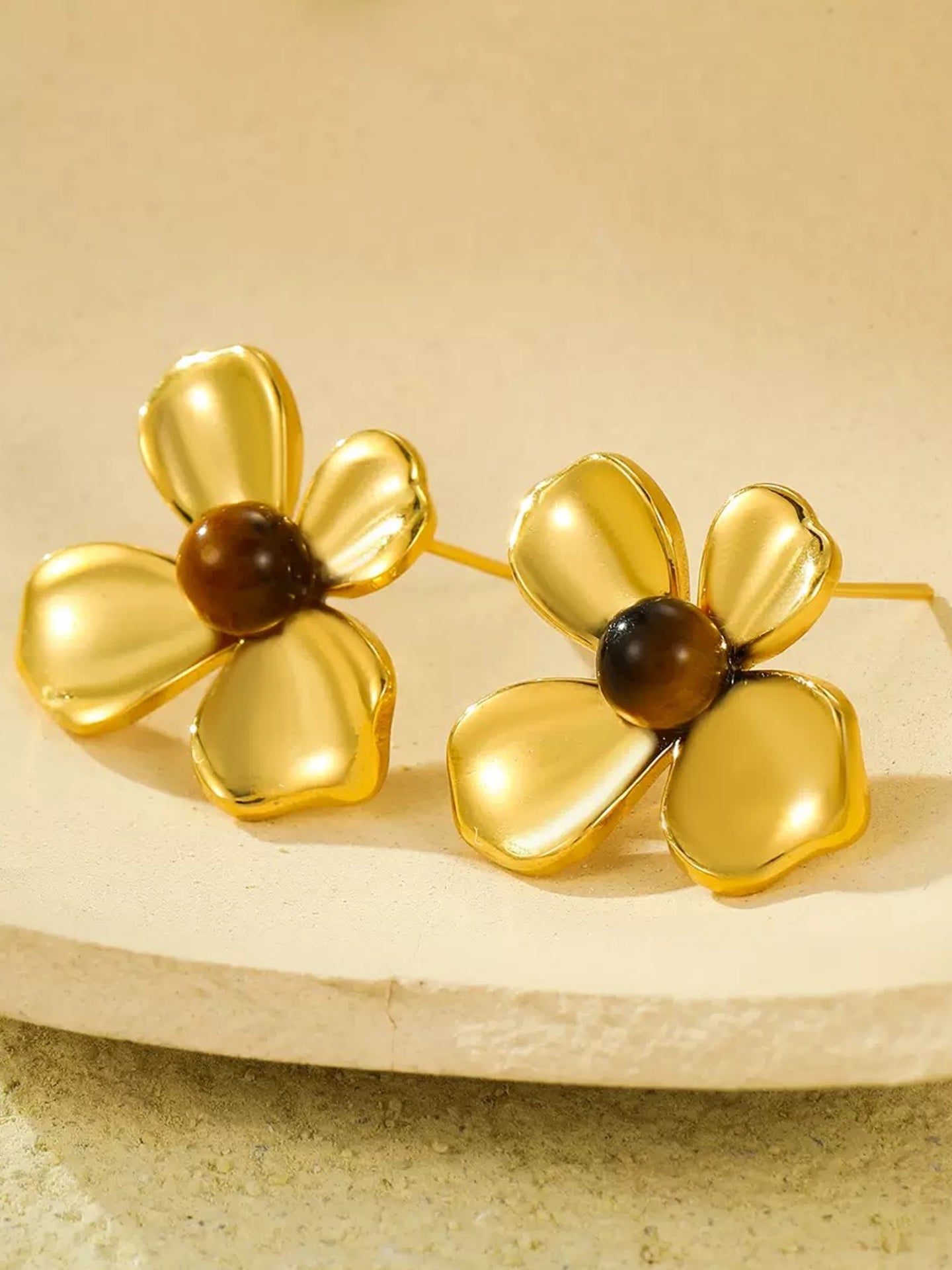 PETAL EARRINGS