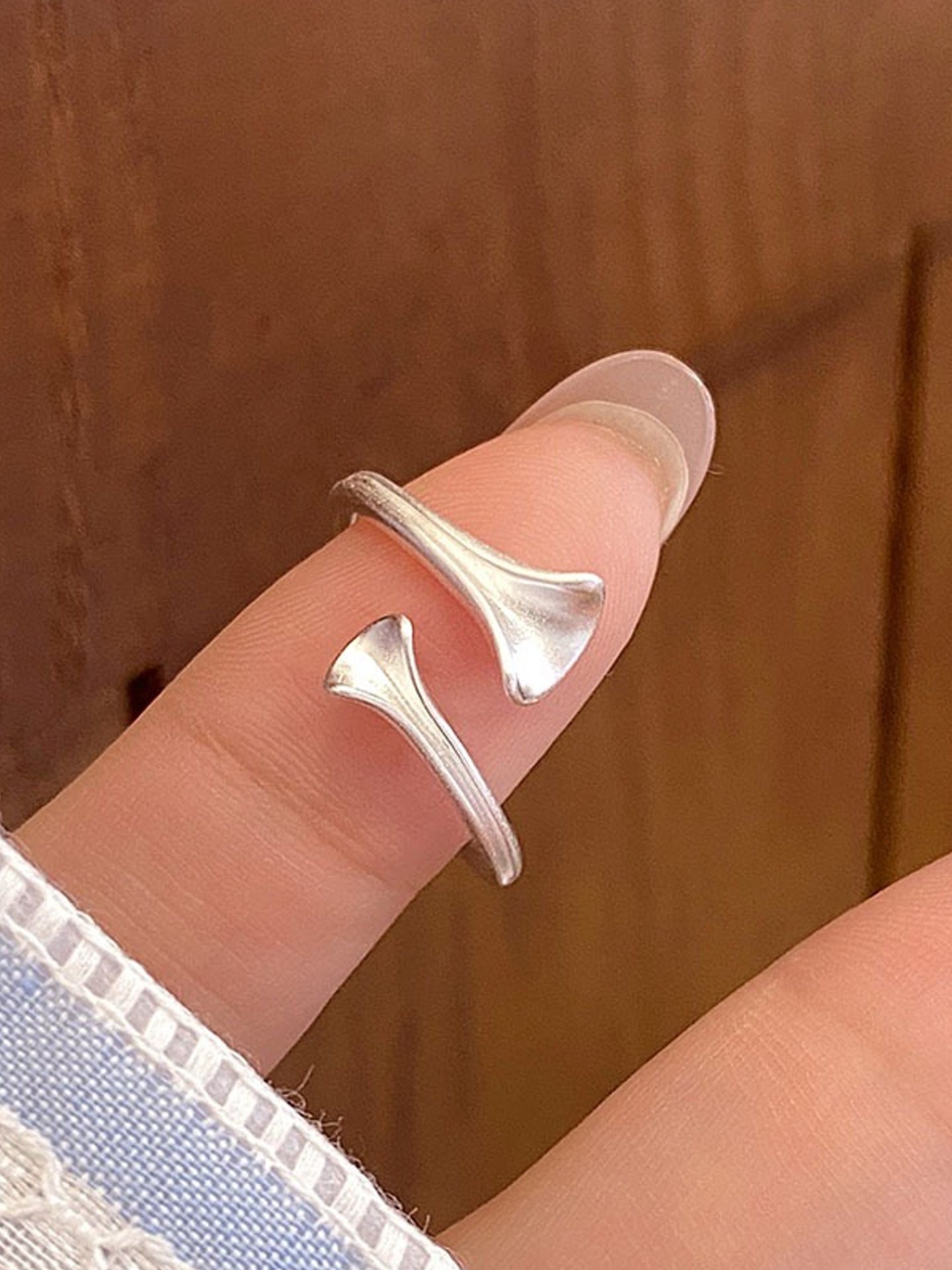 ETERNAL LEAF RING