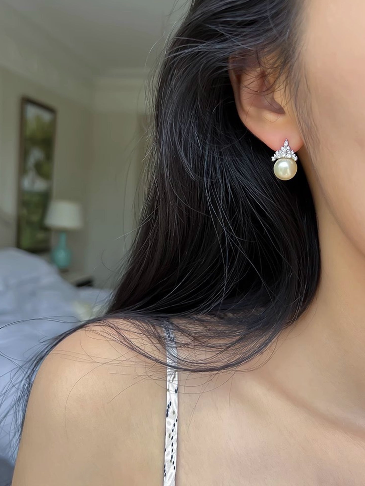 CROWN PEARL EARRINGS