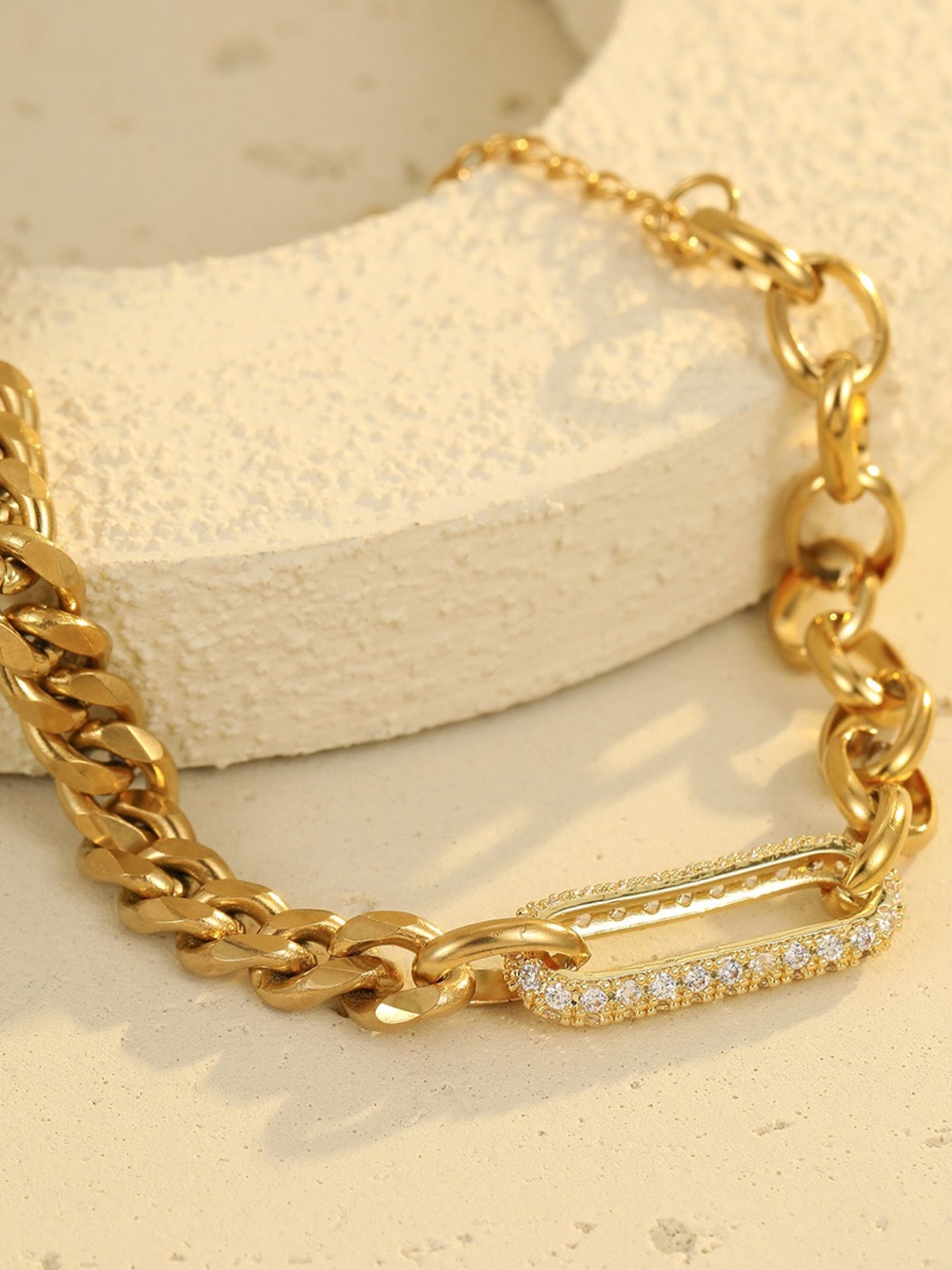 STAR CHARM BRACELET