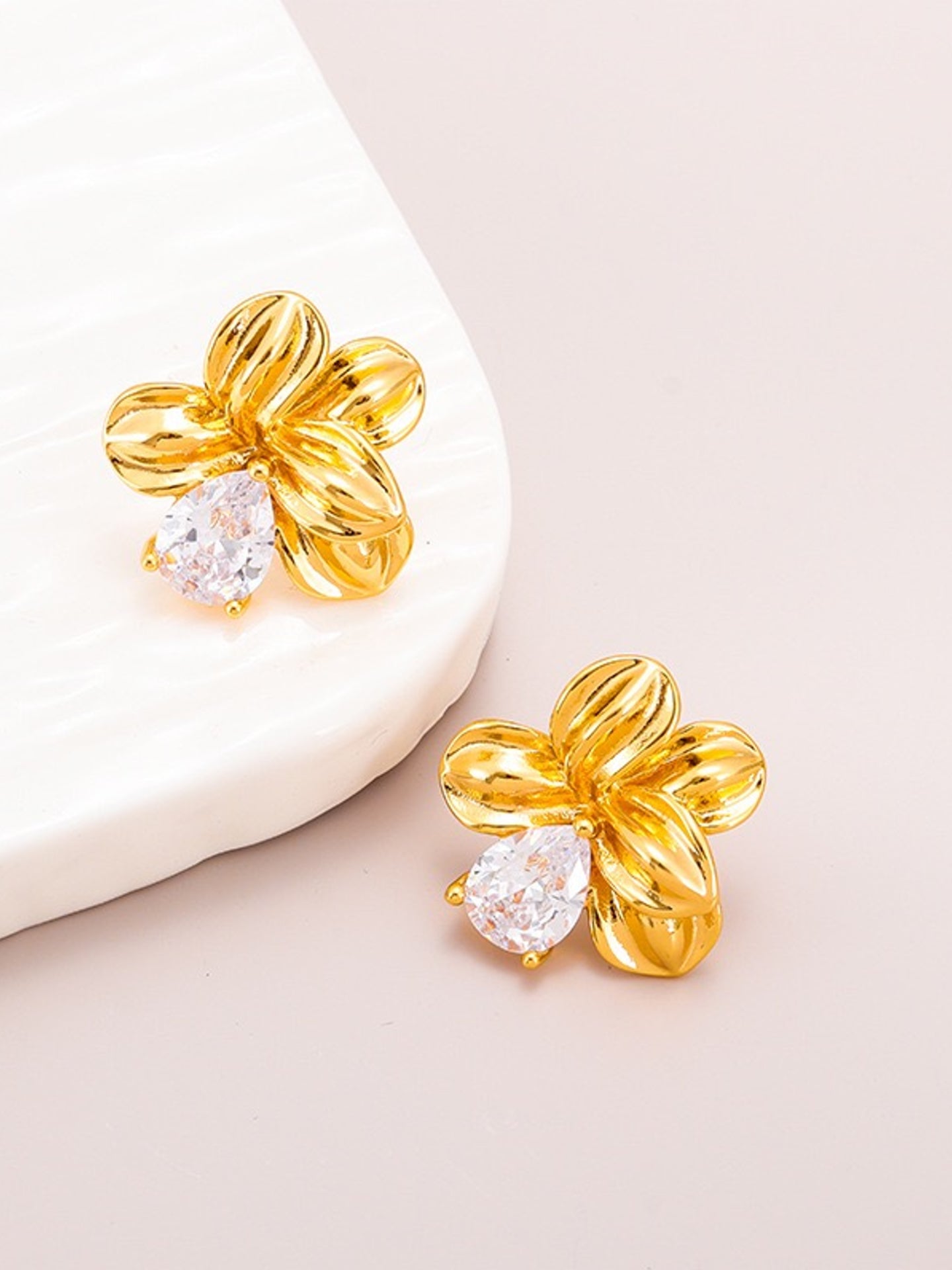 BLOOM ZIRCON EARRINGS