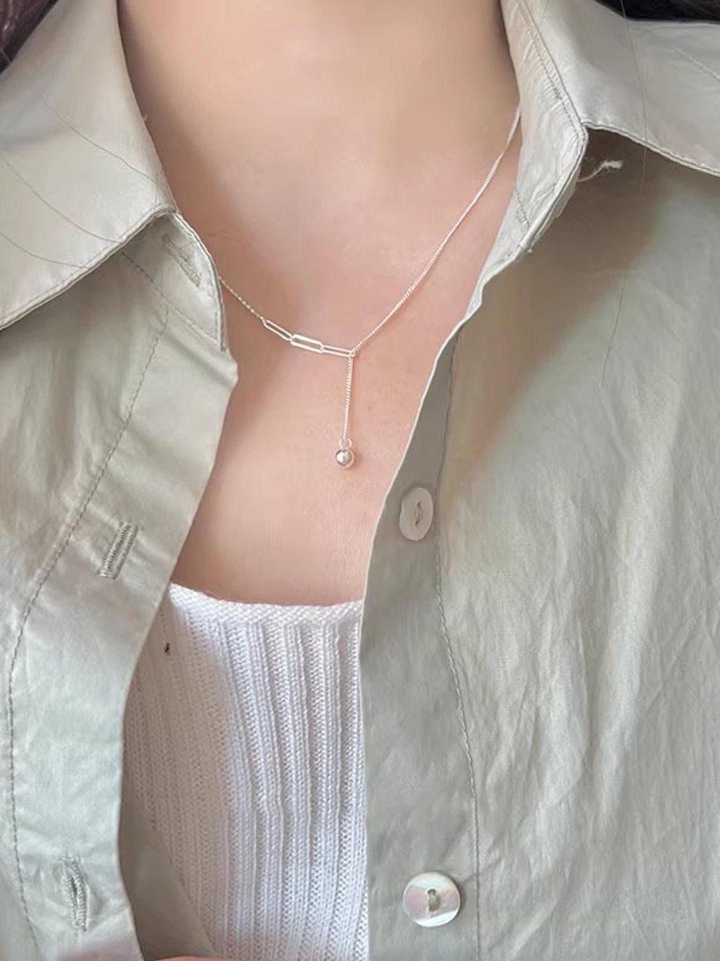 BALL FRINGE NECKLACE