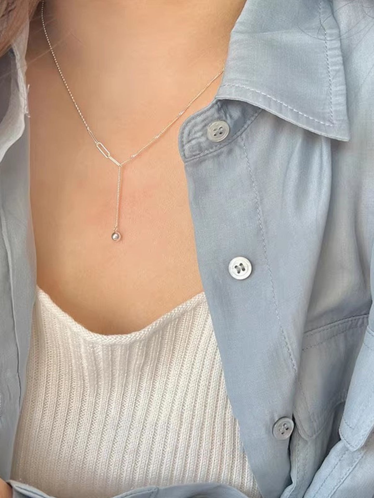 BALL FRINGE NECKLACE