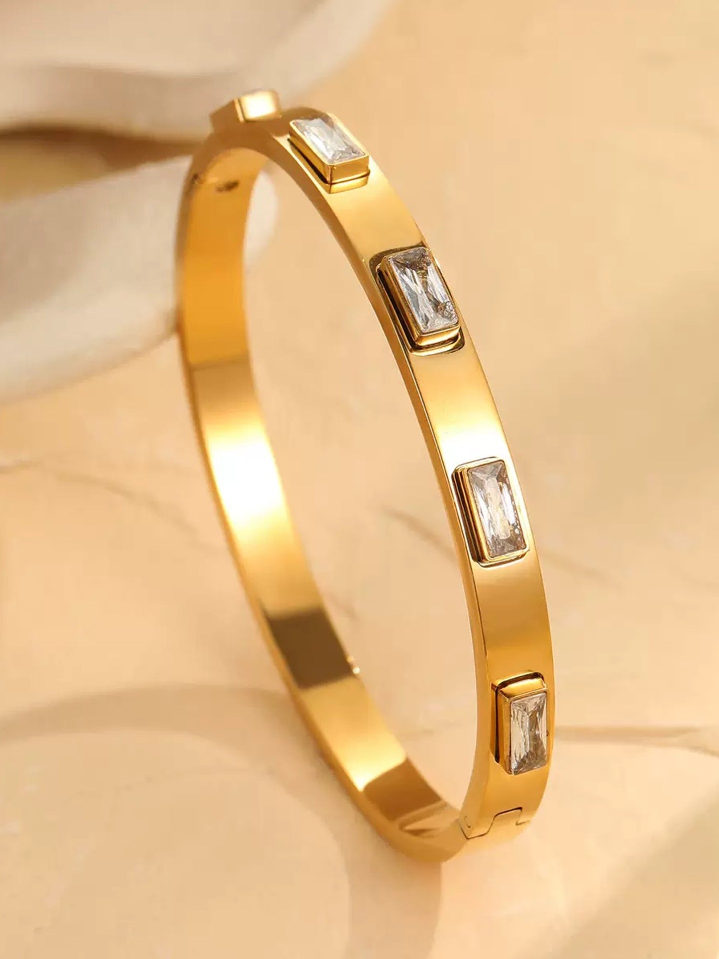 ZIRCON BANGLE