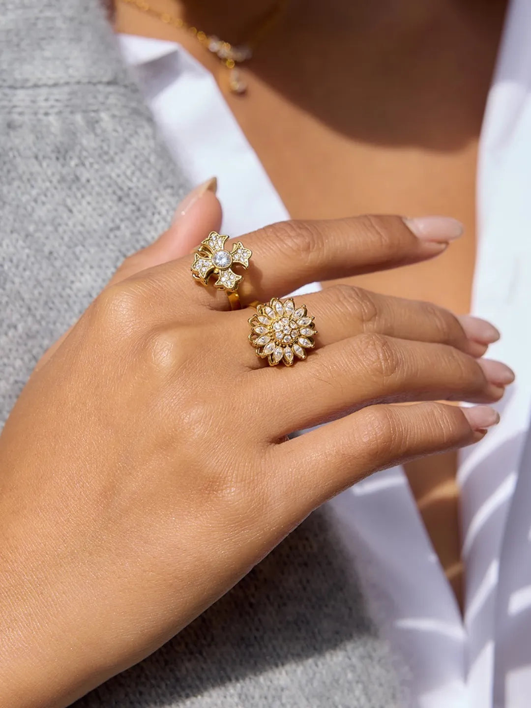 SPINNING GEM RING