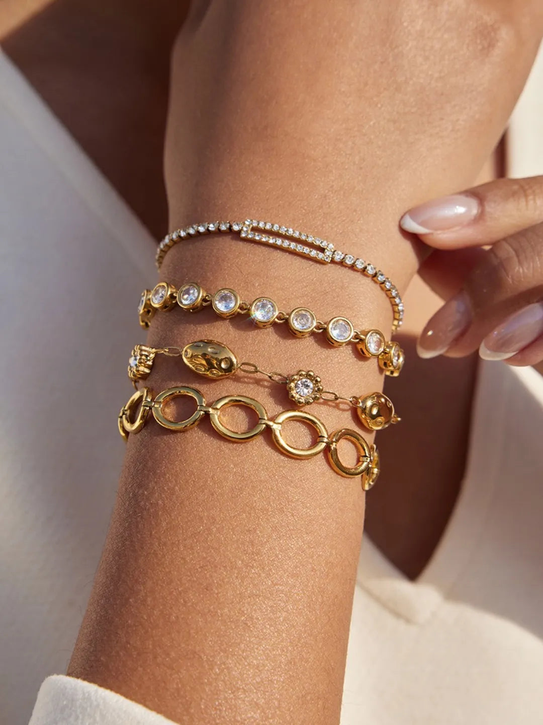 DAZZLING GEM SET