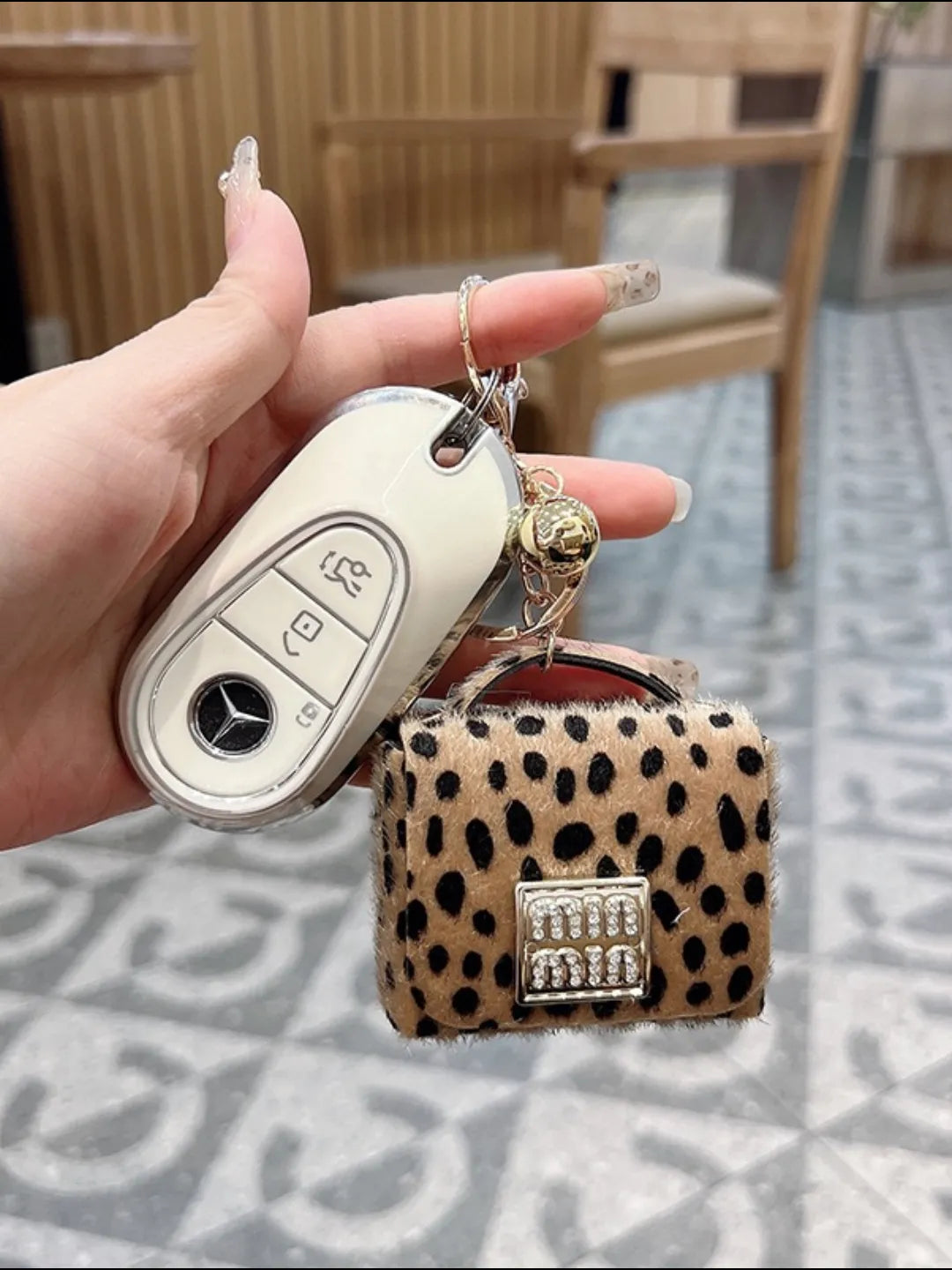 MIDNIGHT SATCHEL CHARM