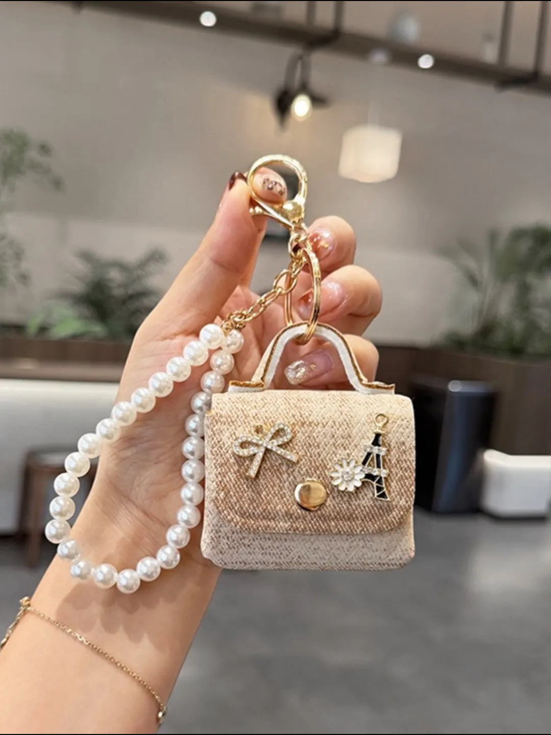 PETITE PROMENADE CHARM