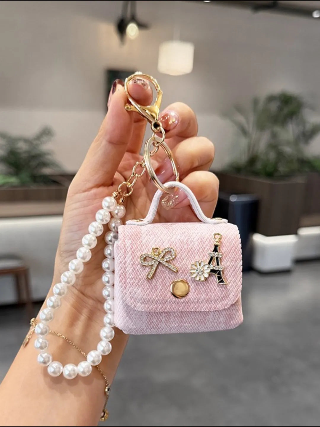 PETITE PROMENADE CHARM