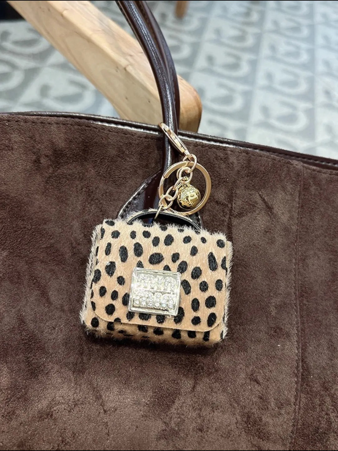 MIDNIGHT SATCHEL CHARM
