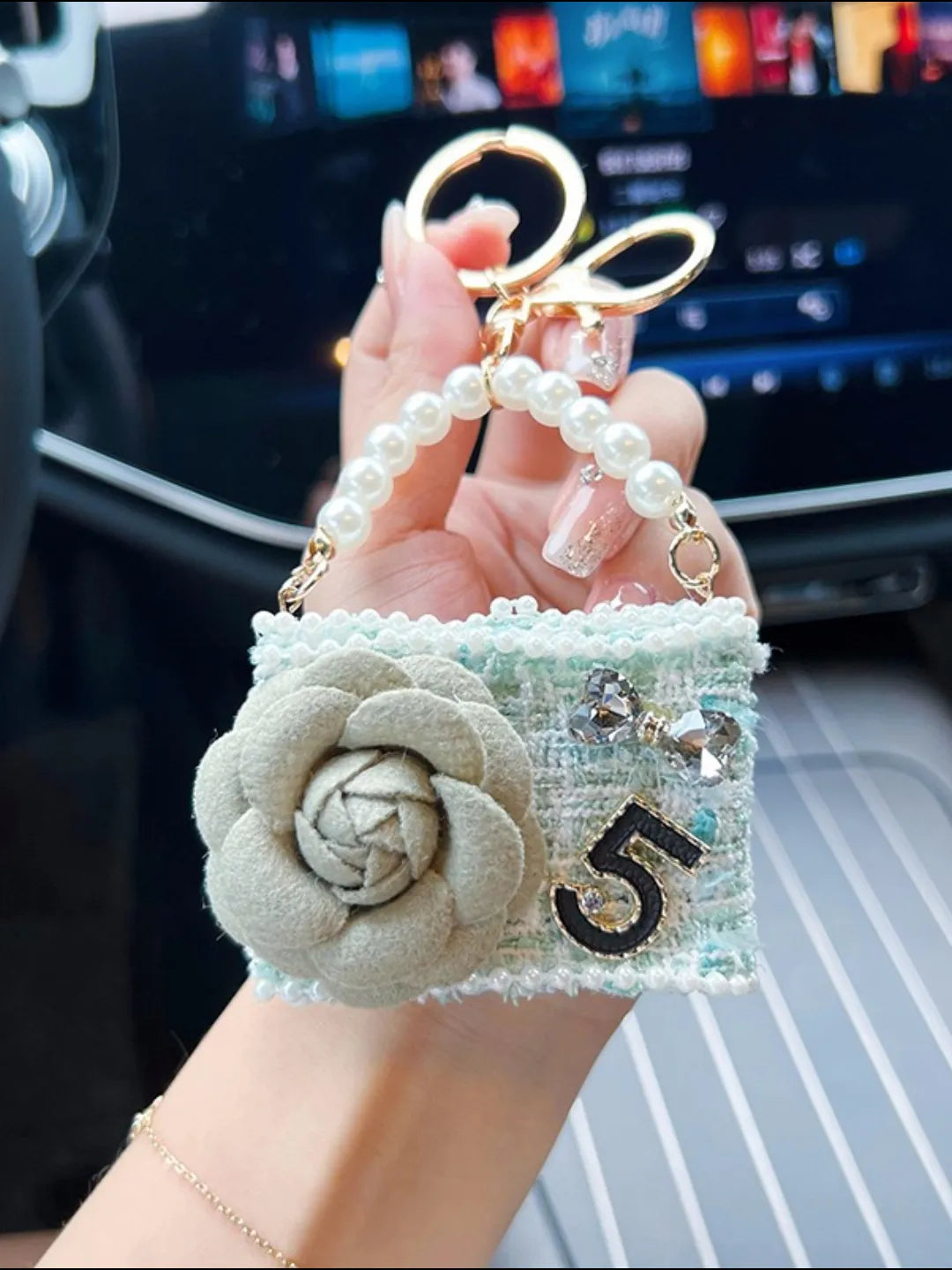 ROSETTE PURSE CHARM