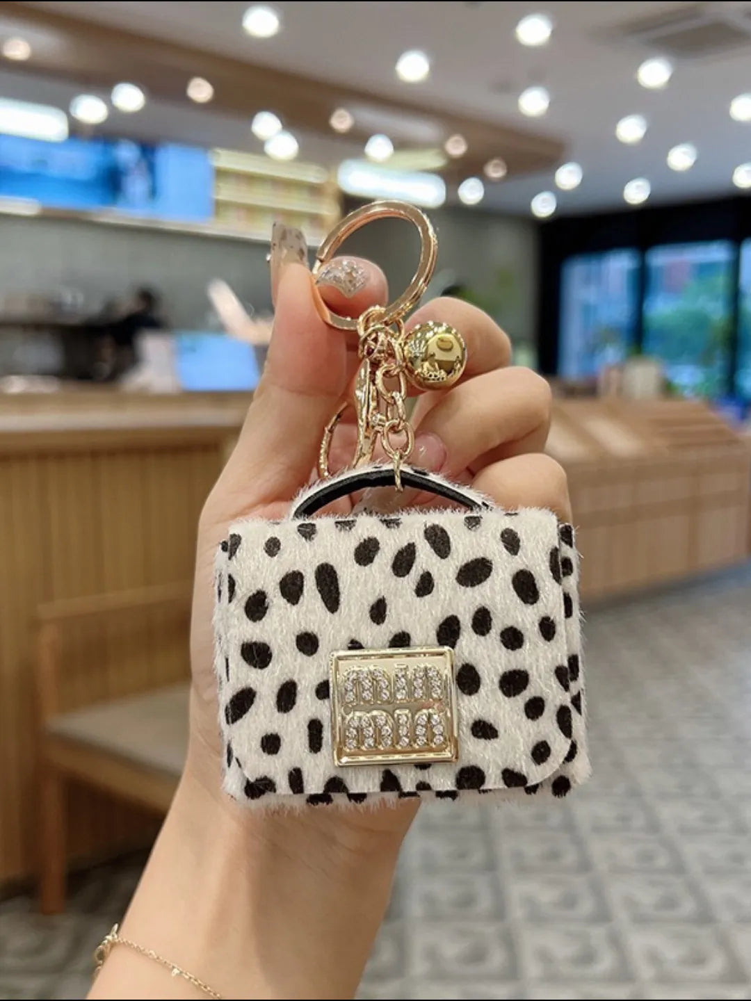 MIDNIGHT SATCHEL CHARM