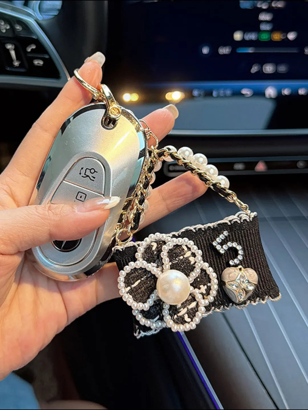 PARLOR BLOOM BAG CHARM