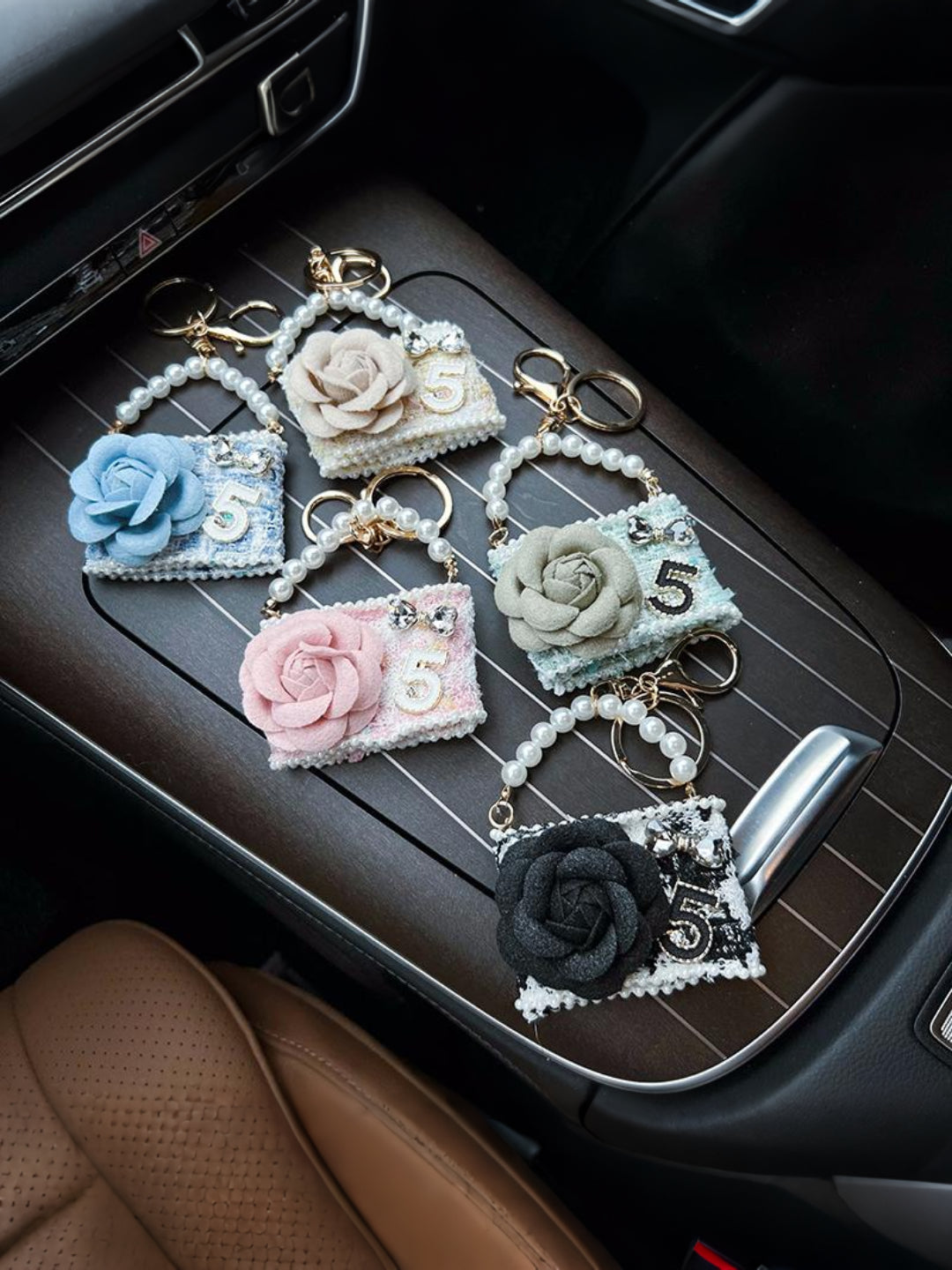 ROSETTE PURSE CHARM