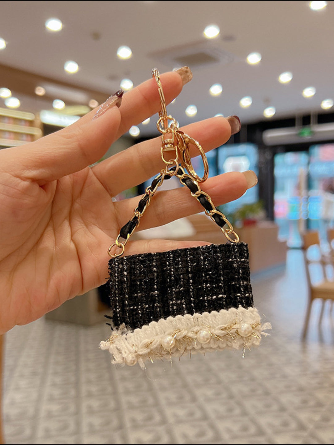 RIBBON REVERIE BAG CHARM