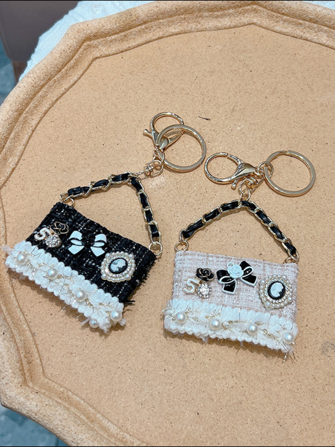 RIBBON REVERIE BAG CHARM