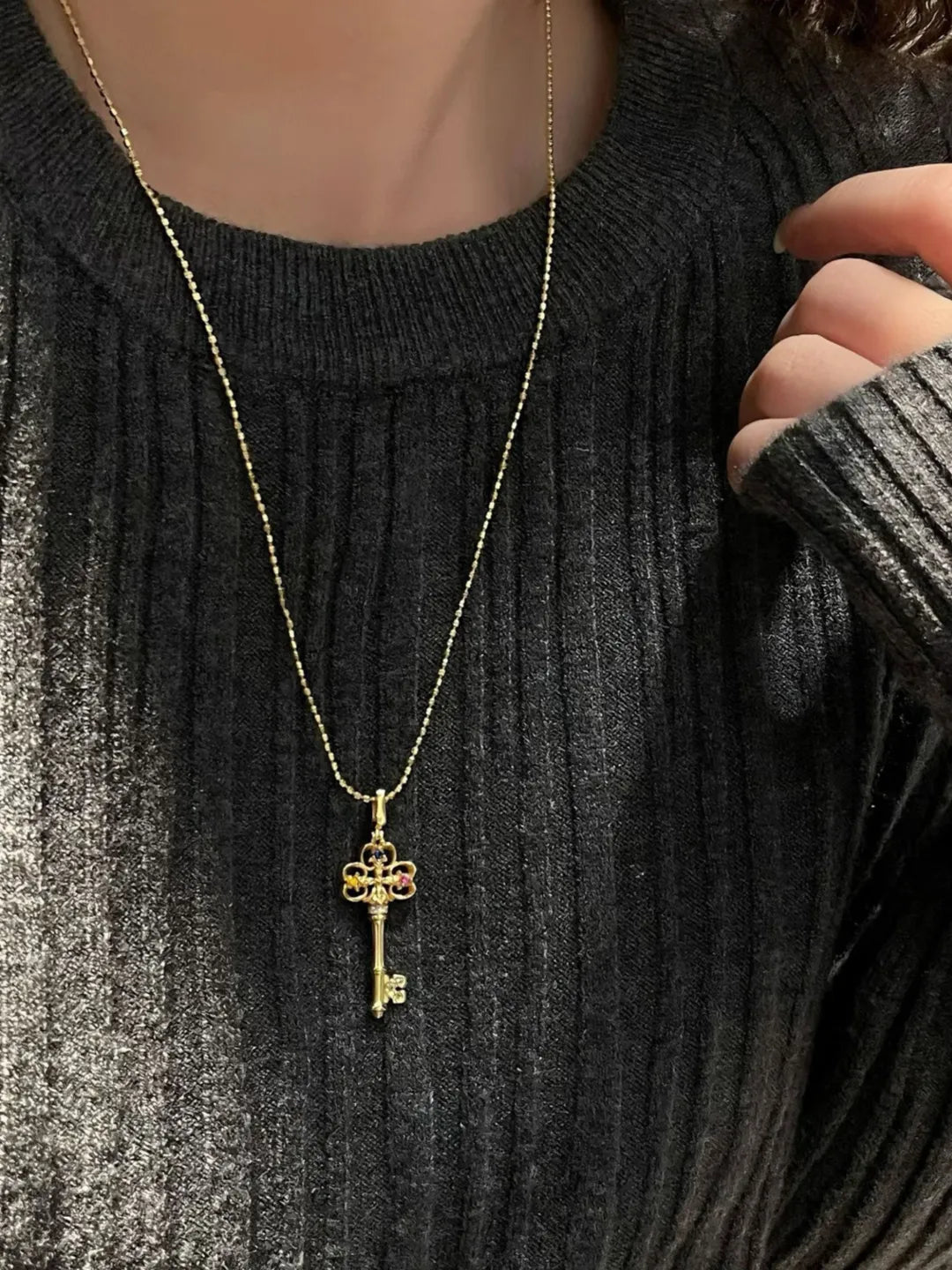 VINTAGE KEY PENDANT
