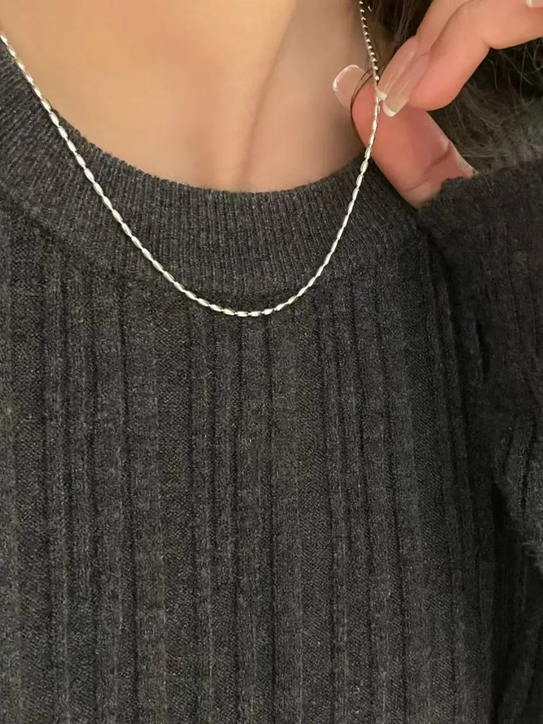 OLIVE BEAD CHAIN