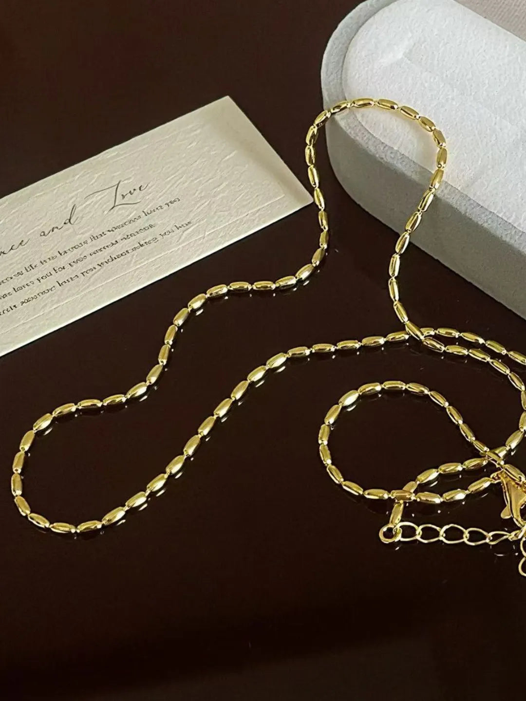 OLIVE BEAD CHAIN
