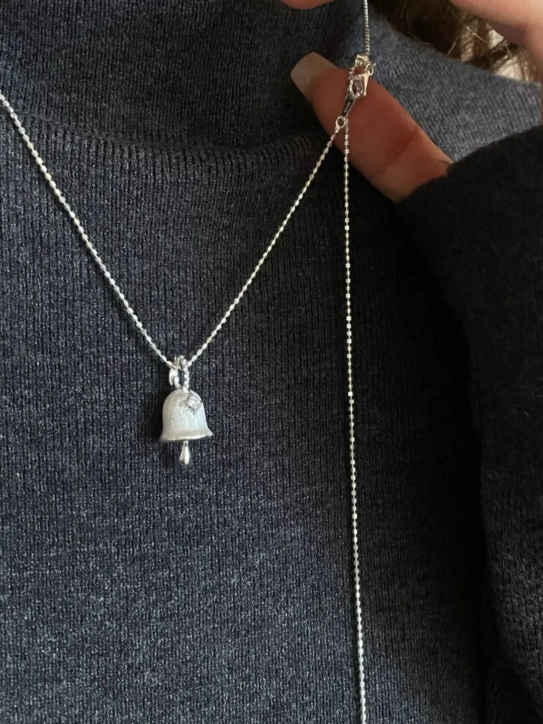 MATTE BELL PENDANT