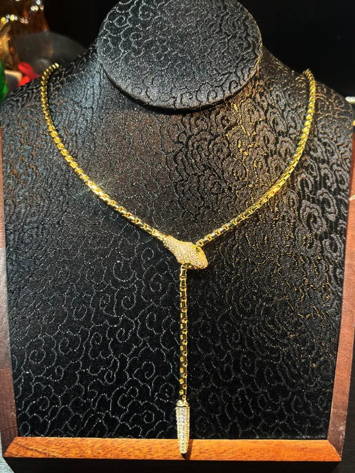 SERPENT CHAIN NECKLACE