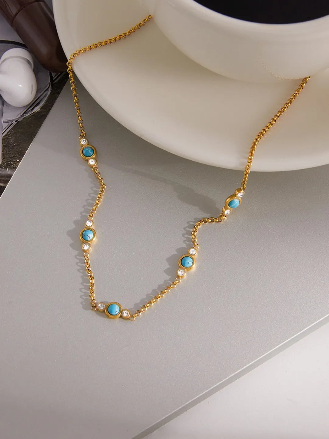 MINIMAL CZ FOCAL NECKLACE