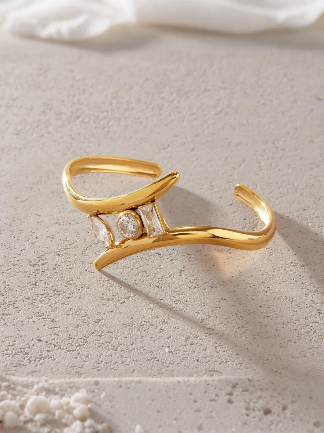 GILDED ORBIT CUFF