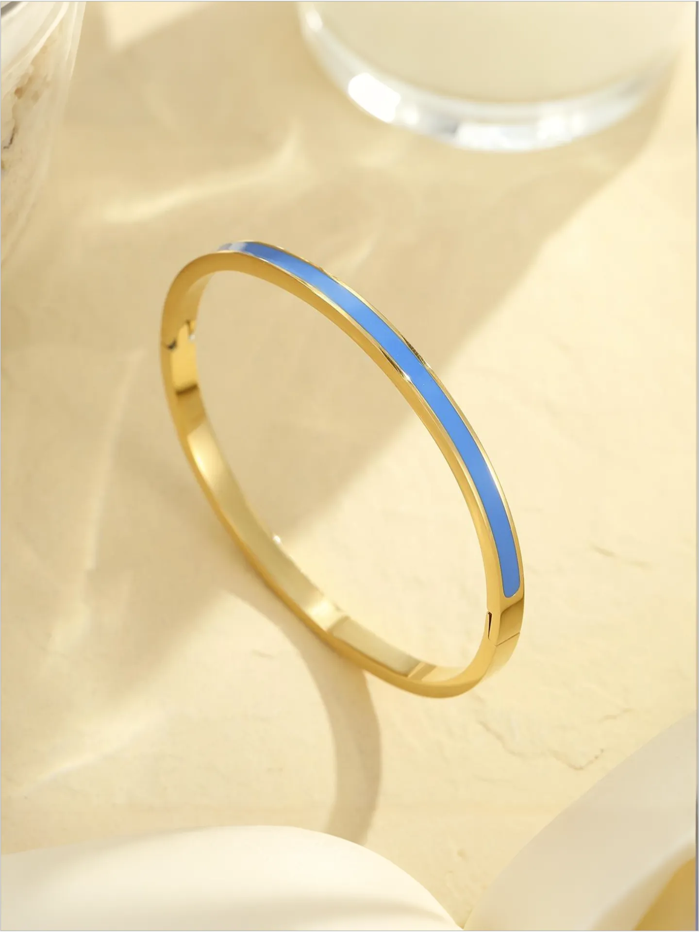 MILA ENAMEL CUFF