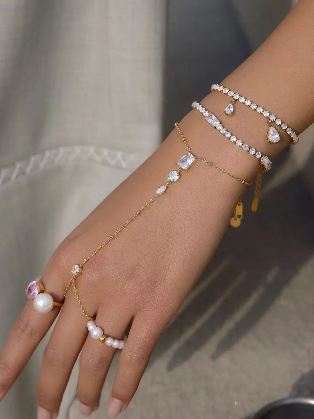 TEARDROP CZ BRACELET