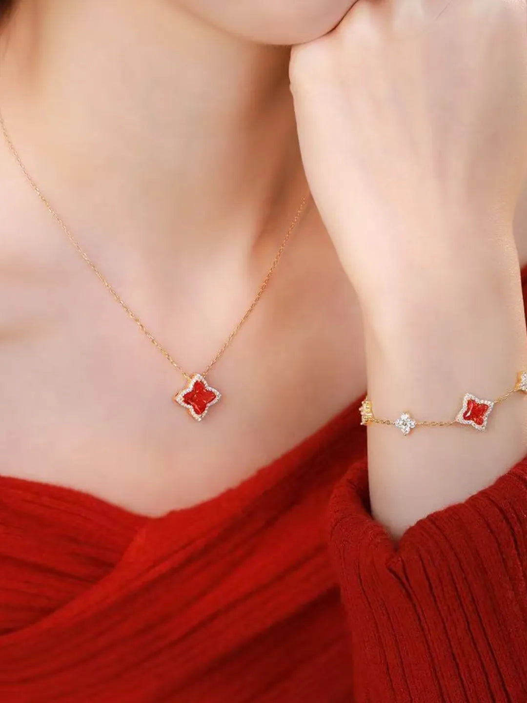 STARLIGHT CLOVER JEWELRY