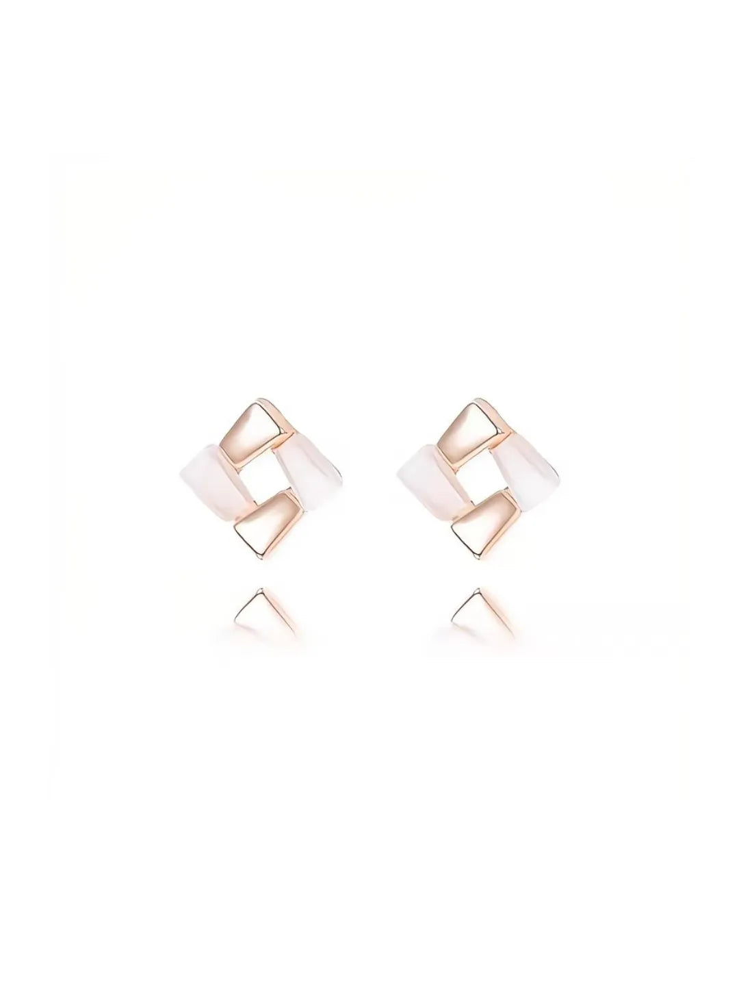 MOTHER PEARL STUDS