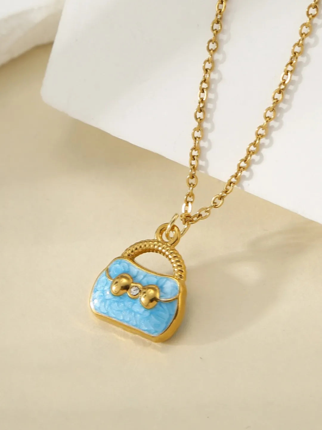 CHARM NO. 005