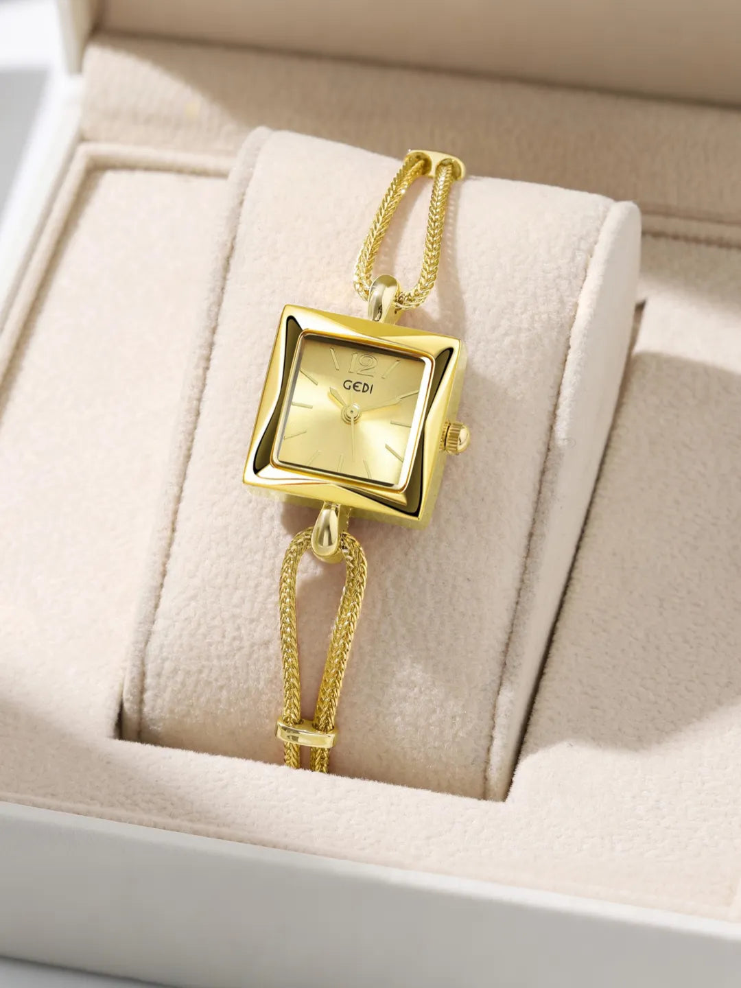 SQUARE VINTAGE