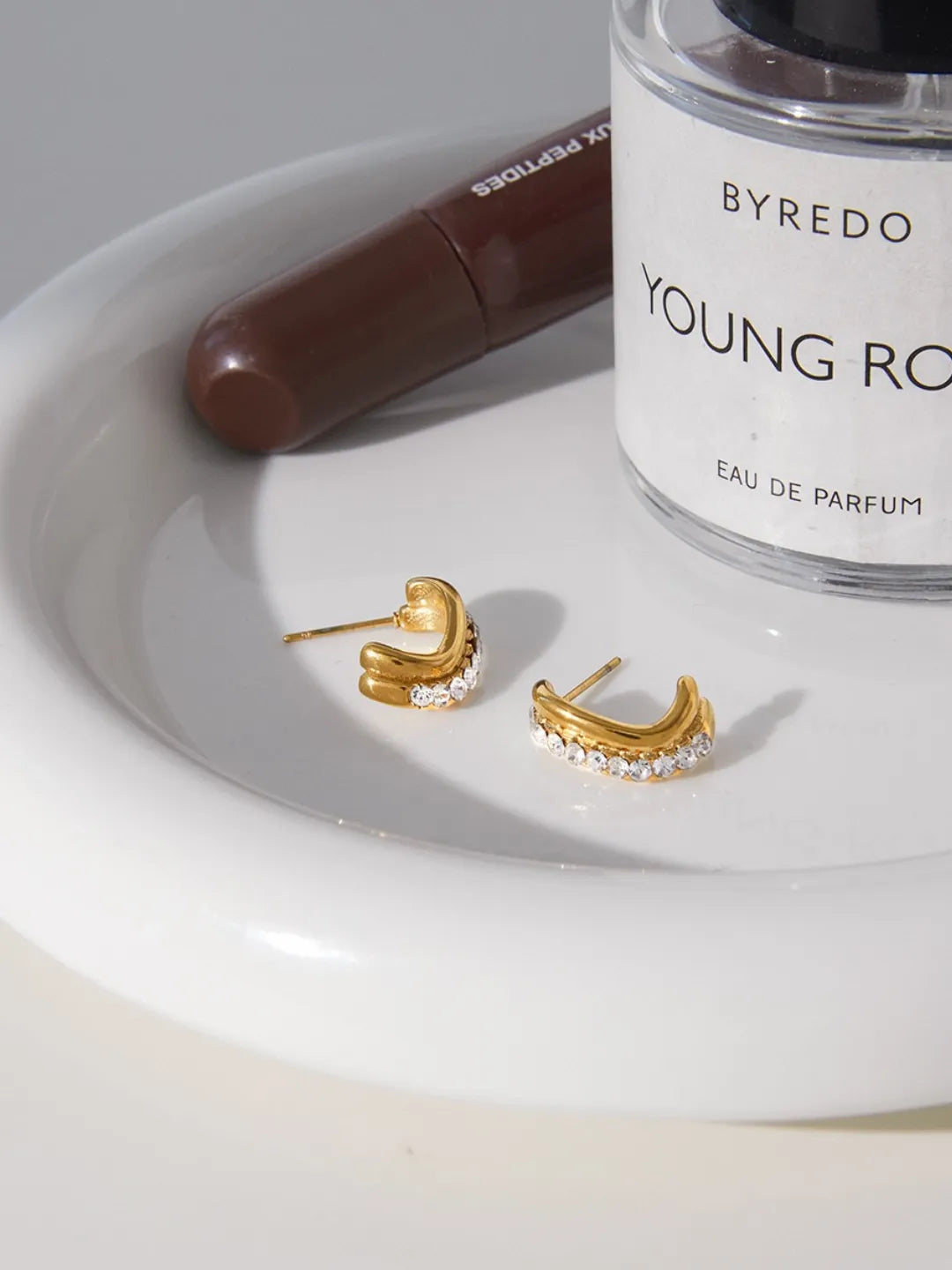WAVE C HOOP EARRINGS