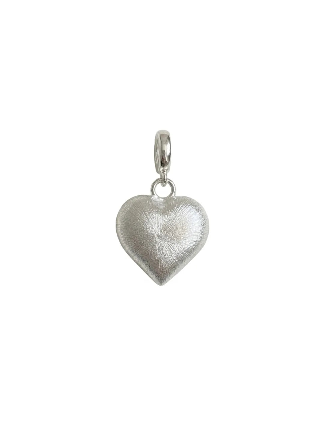 MATTE HEART PENDANT