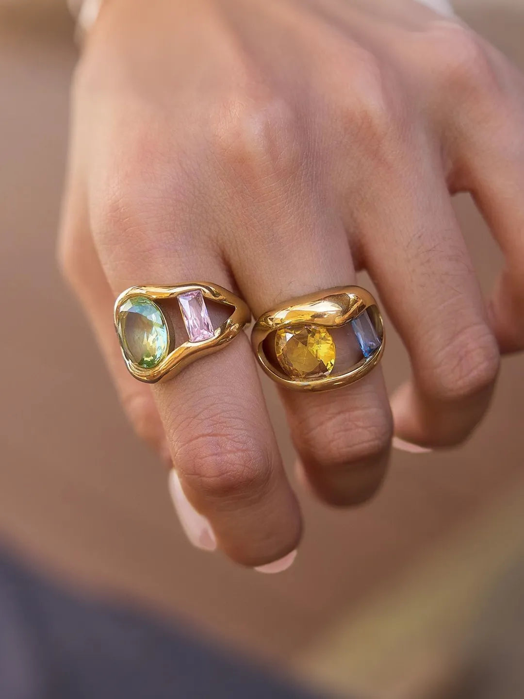 VIVIEN STONE RING