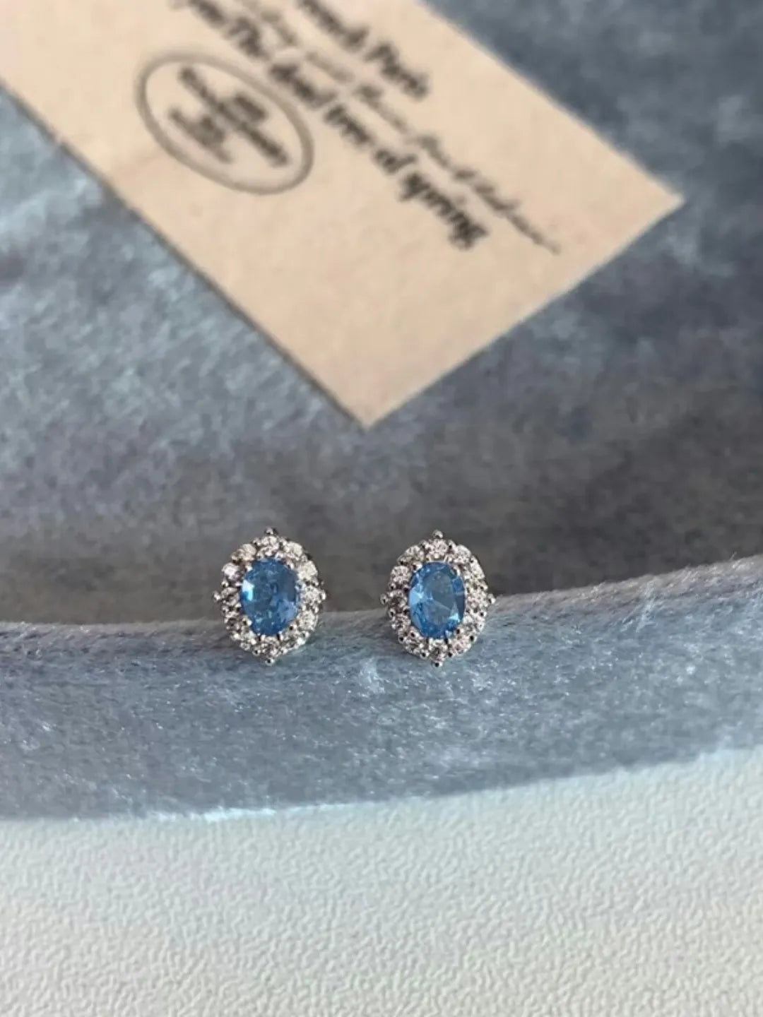 BLUE SPARKLE STUDS
