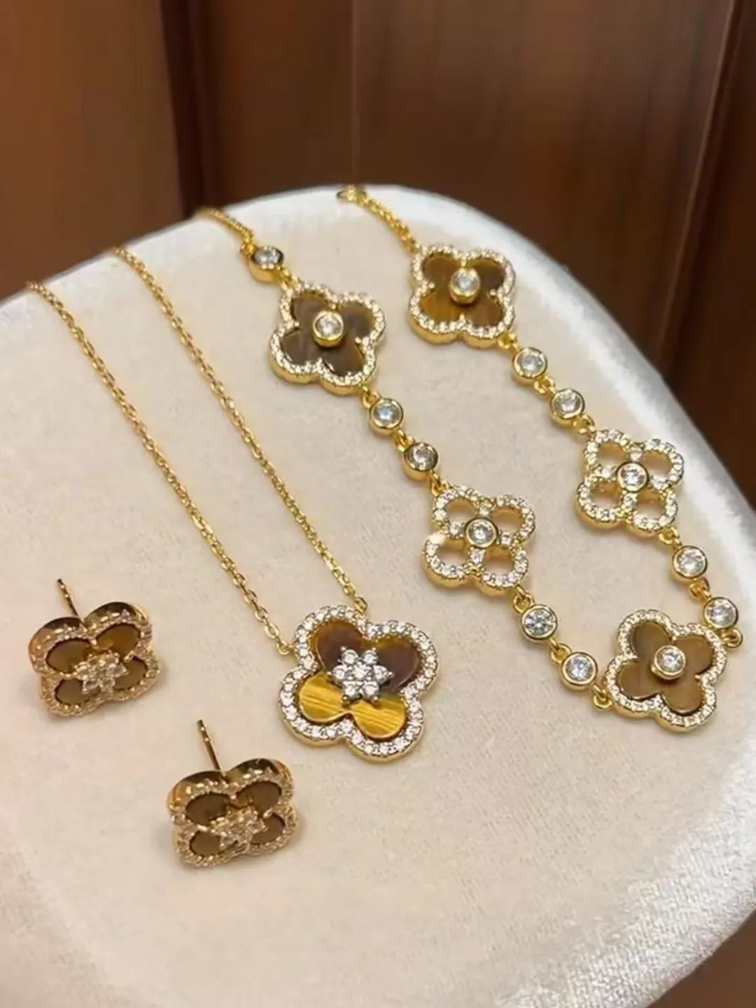 TIGER’S EYE CLOVER JEWELRY