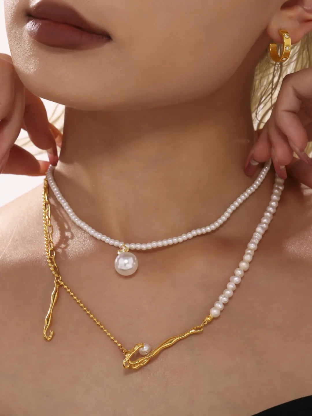 PEARL AB NECKLACE