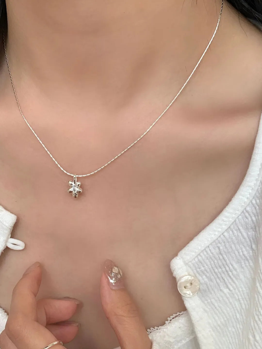 FLORAL GEM NECKLACE
