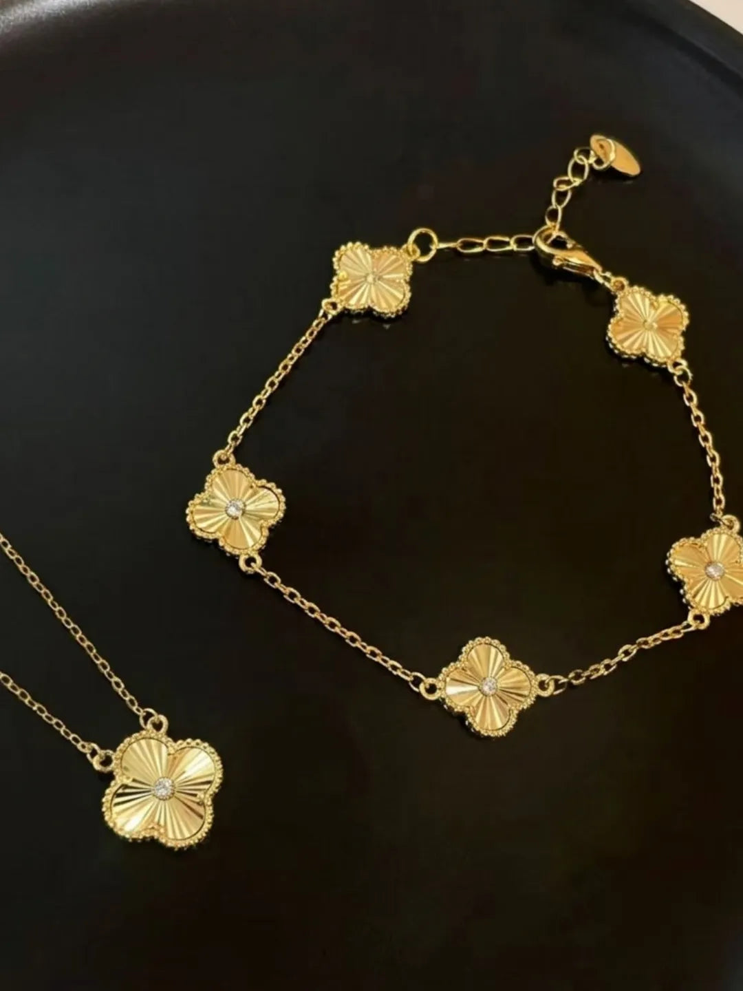 LUCKY CLOVER SET
