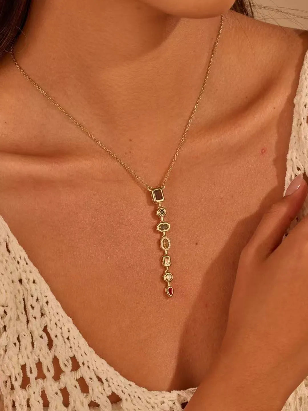 GEM BAR NECKLACE