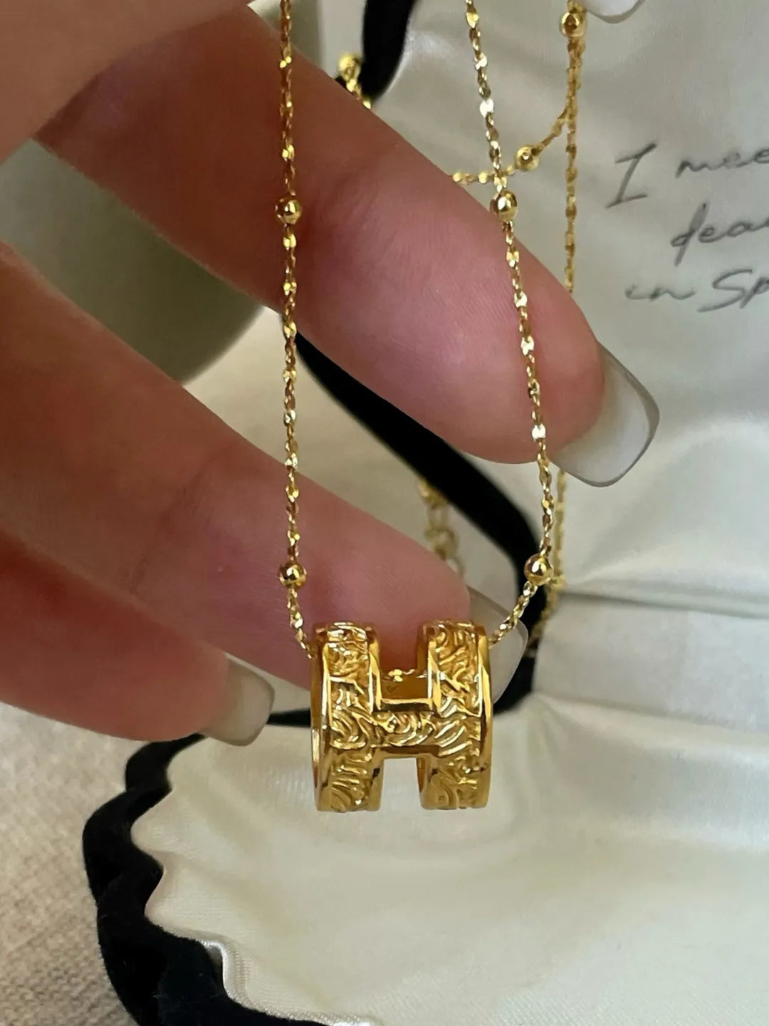 ORNATE H PENDANT