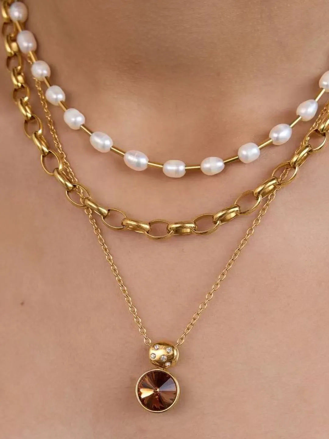 AZURE DEW NECKLACE