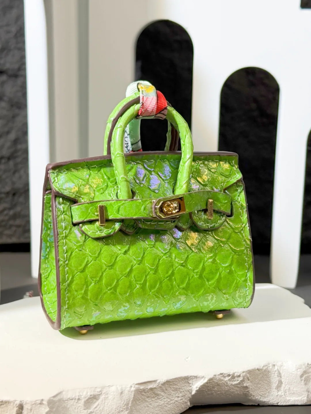 GRAINED MINI BAG