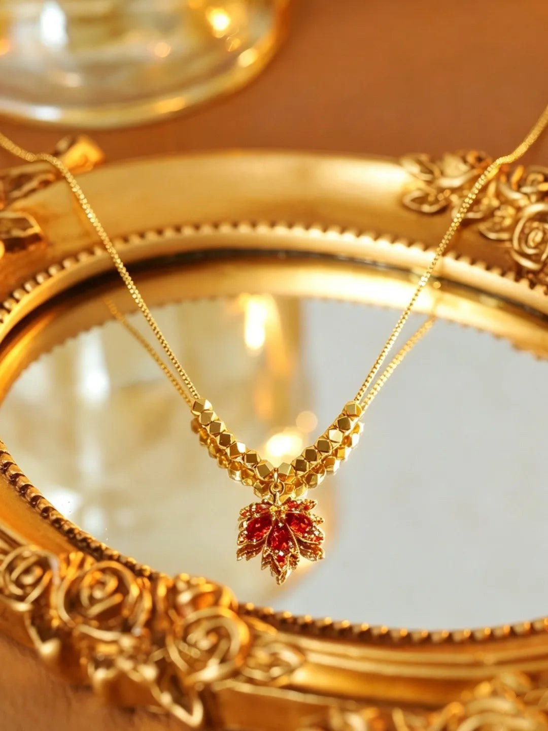BELLE MAPLE NECKLACE
