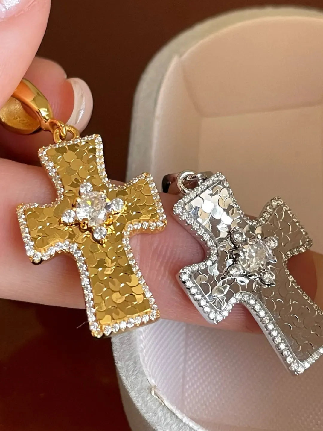 ICY PAVE CROSS PENDANT