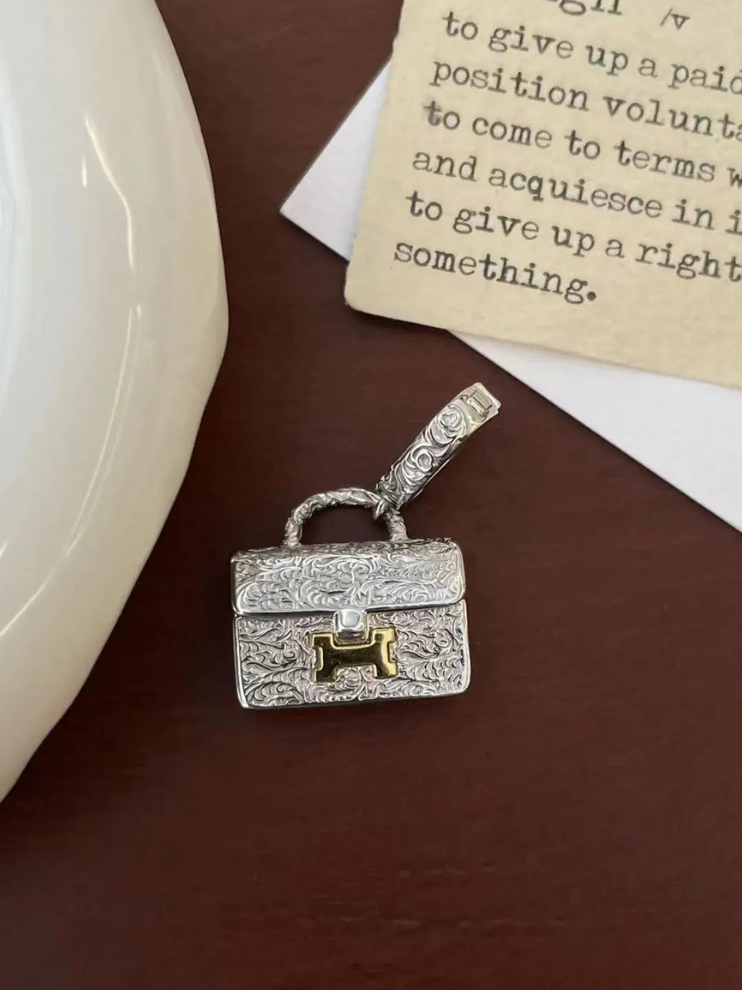 ORNATE H BAG PENDANT