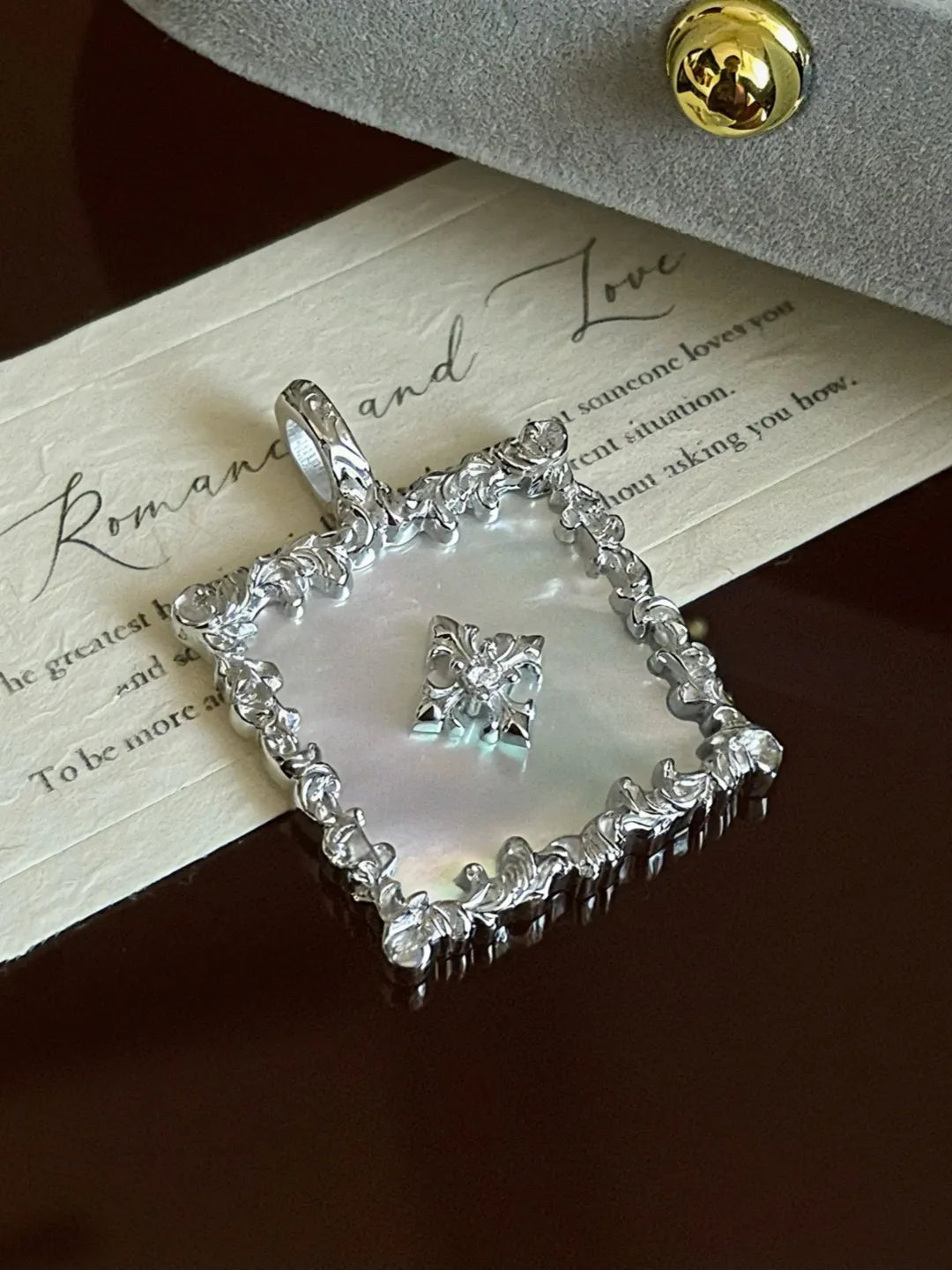 MOP CROSS FLOWER PENDANT